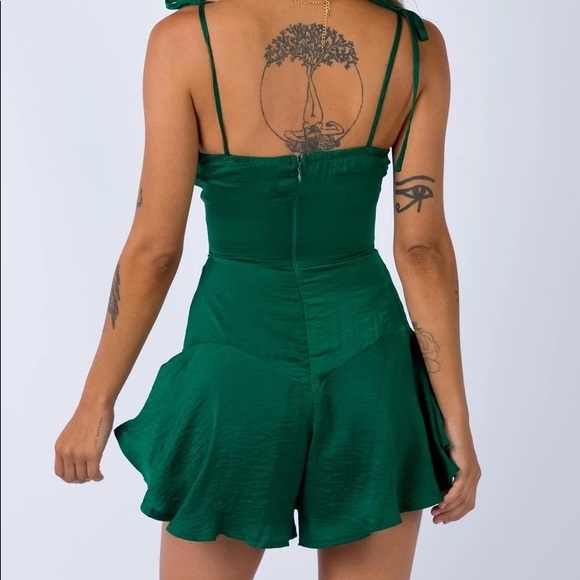 Princess Polly playsuit - Picture 2 of 3